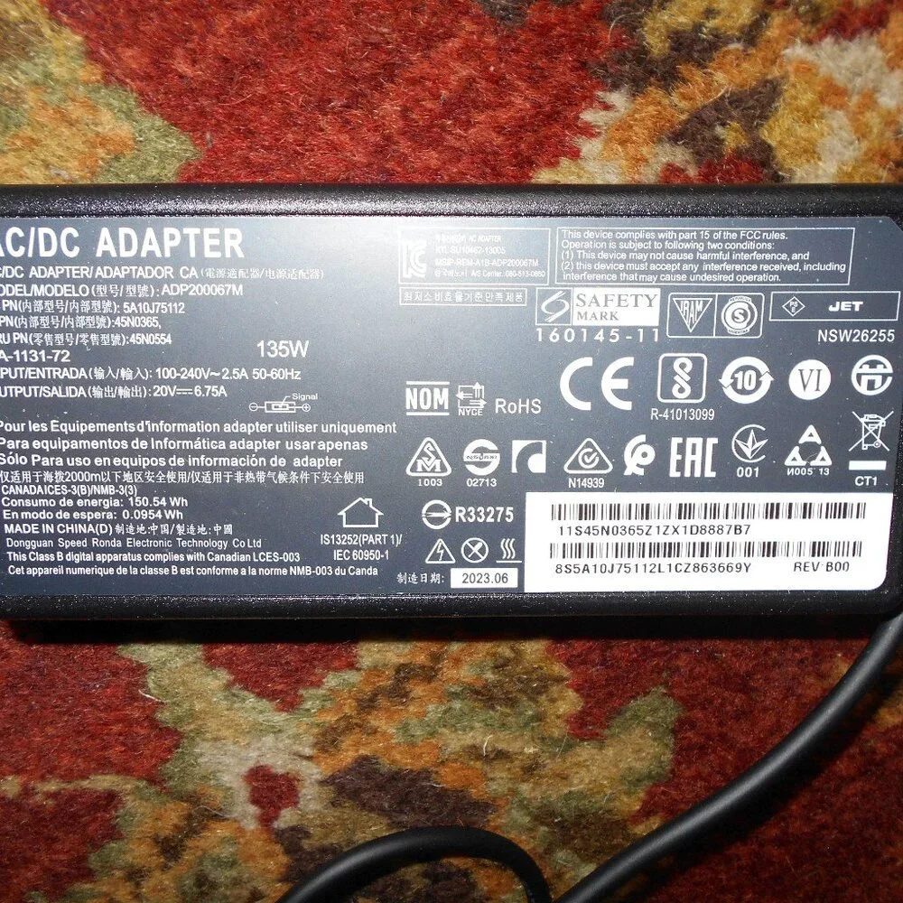 AC/DC Adapter 135W Model ADP200067M